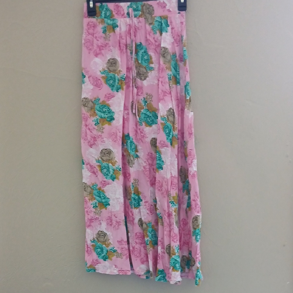 Pink and Green Pleated Maxi Skirt for Resort Wear‎ Size S